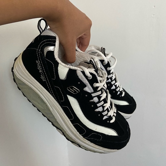 Skechers Shape Ups - Picture 2 of 5